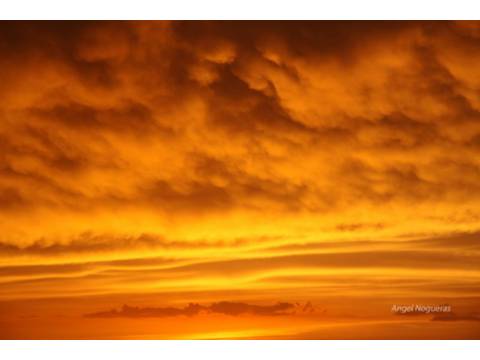 PUESTA DE SOL CON TORMENTA
